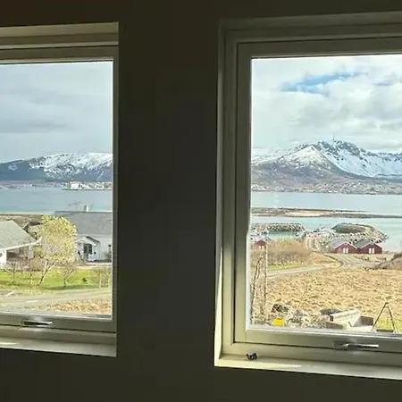 1 Bed Loft Sleeps 4 -hot Tub Sauna & Pets Ok アパート *