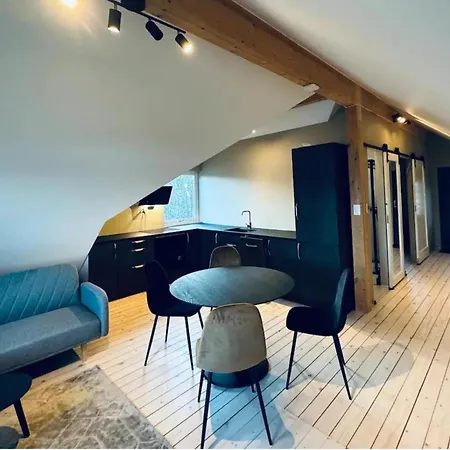 1 Bed Loft Sleeps 4 -hot Tub Sauna & Pets Ok Lejlighed *