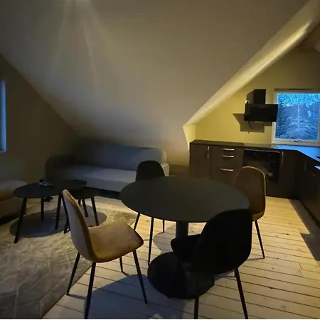Lejlighed 1 Bed Loft Sleeps 4 -hot Tub Sauna & Pets Ok *